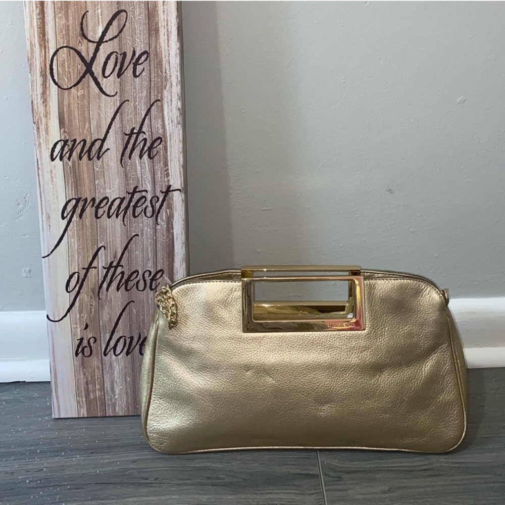 GUC Michael Kors gold metallic clutch, leather. - Picture 6 of 9